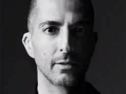 Миллиардер Виссам Аль Мана подал в суд на Facebook