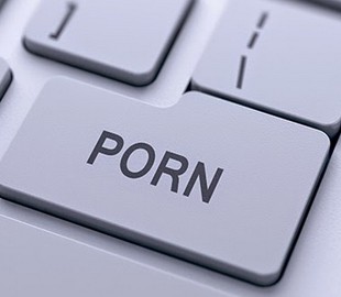 В Китае обещают платить огромные премии нашедшим порнографию в интернете