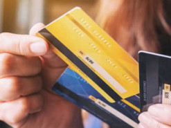 Працівниця моргу розраховувалася картками загиблих військових