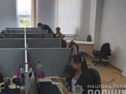 В Киеве "накрыли" два "колл-центра": мошенники звонили людям с угрозами