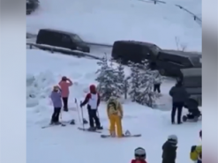 Блогер выдавал кадры аварии в Куршевеле за ДТП с кортежем Зеленского