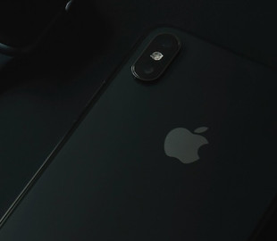 Новий вірус ламає iPhone і краде дані у всьому світі