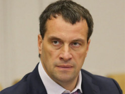 Член ради федерації РФ Ісаков відмовився від дочки-"зрадниці" через її антивоєнну позицію