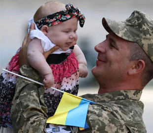 Мобілізація триває: кого з батьків та опікунів дітей не можуть забрати до армії