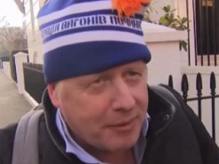 Джонсон приїхав на роботу у шапці з написом "Нумерація вагонів починається з голови поїзда"