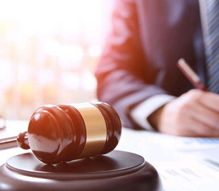 За розповсюдження дитячого порно чоловік отримав сім років позбавлення волі