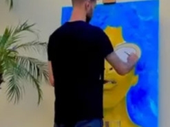 Макс Барских открыл новый талант: певец показал, как нарисовал картину об Украине