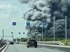 У Підмосков’ї горить склад російського інтернет-магазину Ozon