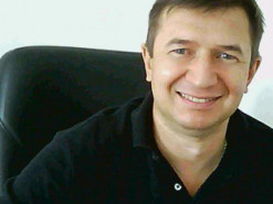 Донька створила петицію, щоб врятувати батька з полону Курського СІЗО