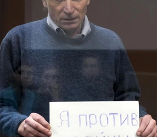 У Москві депутат постав перед судом за згадку про війну