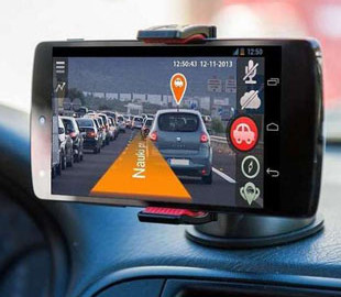 Новое мобильное приложение превращает смартфон в "маленького полицейского" на дороге