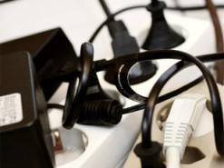 П’ять електроприладів, які можна не вимикати з розетки: що кажуть експерти