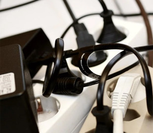 П’ять електроприладів, які можна не вимикати з розетки: що кажуть експерти