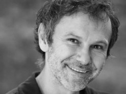 Натерпелся: Вакарчук раскрыл подробности инцидента с телефоном