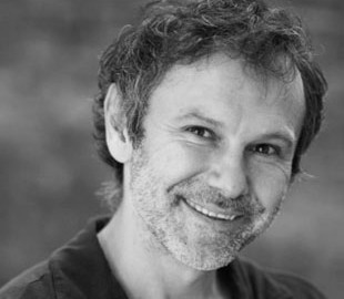 Натерпелся: Вакарчук раскрыл подробности инцидента с телефоном