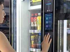 Китай наводнили умные торговые автоматы