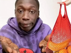 Пластиковые пакеты под запретом: Украинцы в магазинах устроили интересный флешмоб