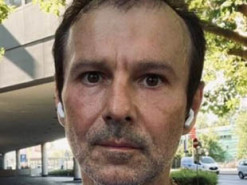 Святослав Вакарчук із "Океану Ельзи" заінтригував нестандартним фото з нагоди ювілею