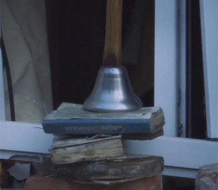 "Біль та спустошення": харківські школярі у День знань показали руїни знищеної школи