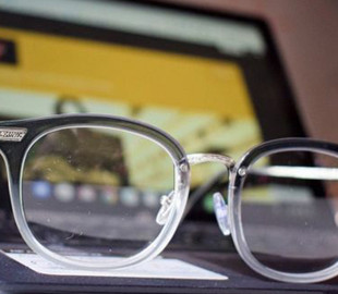 "Не выделывайтесь": доктор Комаровский рассказал, как сохранить зрение – особенно при работе с компьютером