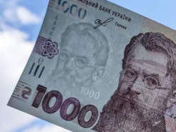 Украинцы теперь могут покупать лекарства за "тысячу Зеленского": что нужно знать