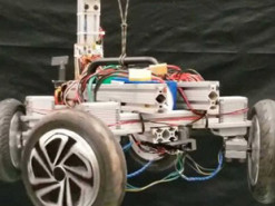Создан робот-кот, который всегда приземляется на все четыре колеса
