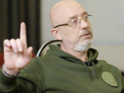 Резніков прокоментував можливість виїзду чоловіків за кордон