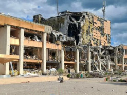 Ракетный удар по Дворцу культуры в Лозовой: в сети опубликовали фото разрушений (Фото)