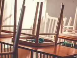 На карантин ушли уже семь школ в Киеве. Количество классов на "дистанционке" резко возросло