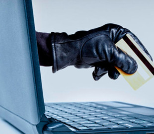 Аферисты продолжают атаковать украинцев в интернете: полиция раскрыла новые случаи мошенничества