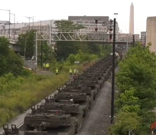 До Вашингтона привезли десятки одиниць бронетехніки для першого за 30 років параду