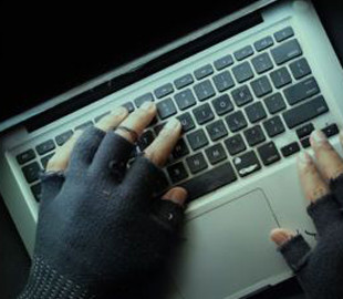 Хотів купити два генератори: шахраї виманили у чоловіка майже пів мільйона гривень