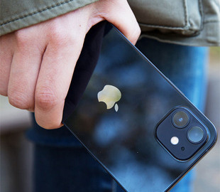 Названы четыре способа слежки за пользователями смартфонов Apple