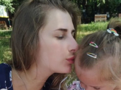 "Убили тебе й мене". Мати загиблої Лізи з Вінниці написала перший пост після трагедії