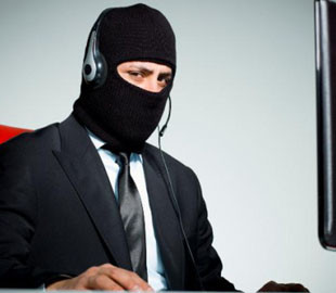 Мужчина стал жертвой мошенников при попытке трудоустройства через интернет