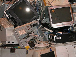 Новый способ переработки "электронных отходов": ученые научились создавать "обратимый" клей