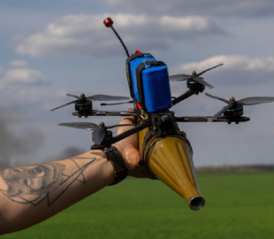 Сержант із Києва створив систему диспетчеризації FPV-дронів, яку використовують на фронті