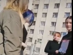 Хмельницькі школярки побили 14-річну дівчину та виклали відео у Facebook