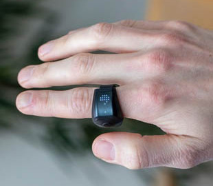 Смарт-кольцо позволяет дистанционно управлять компьютером