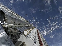 Спустя месяц SpaceX потеряла связь с тремя из 60 спутников Starlink