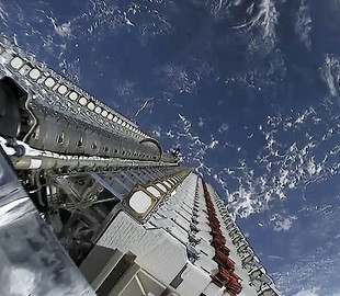 Спустя месяц SpaceX потеряла связь с тремя из 60 спутников Starlink