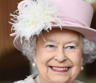 Как выглядела Елизавета II на военной службе в 1945-ом: опубликованы фото