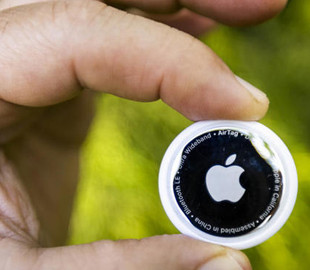Чоловік використав мітку Apple AirTag для стеження за колишньою