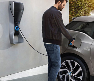 "Укртелеком" запускает в эксплуатацию сеть зарядок для электрокаров