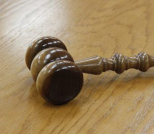 Фотографував переміщення військової техніки: жителя Закарпаття відправили під суд