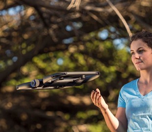 Камерой-беспилотником Skydio R1 теперь можно управлять с Apple Watch