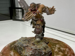 Киянка виставила торт на аукціон і за пів години ціна злетіла до 50 тисяч