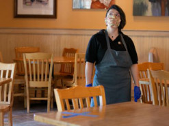 Для кафе і ресторанів у Києві вводять нові обмеження