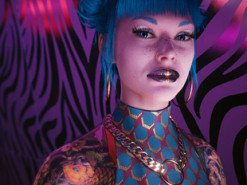 Игра Cyberpunk 2077 вышла на современных консолях PlayStation и Xbox