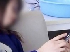 Китаянка доигралась в телефон до операции на мозге, очнулась и взялась за старое